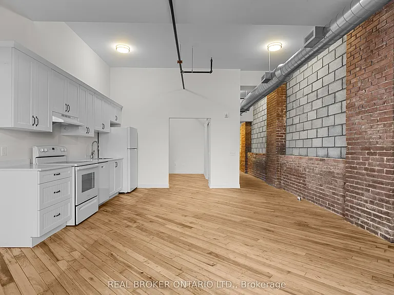 150 Mill St #116 — Photo 12
