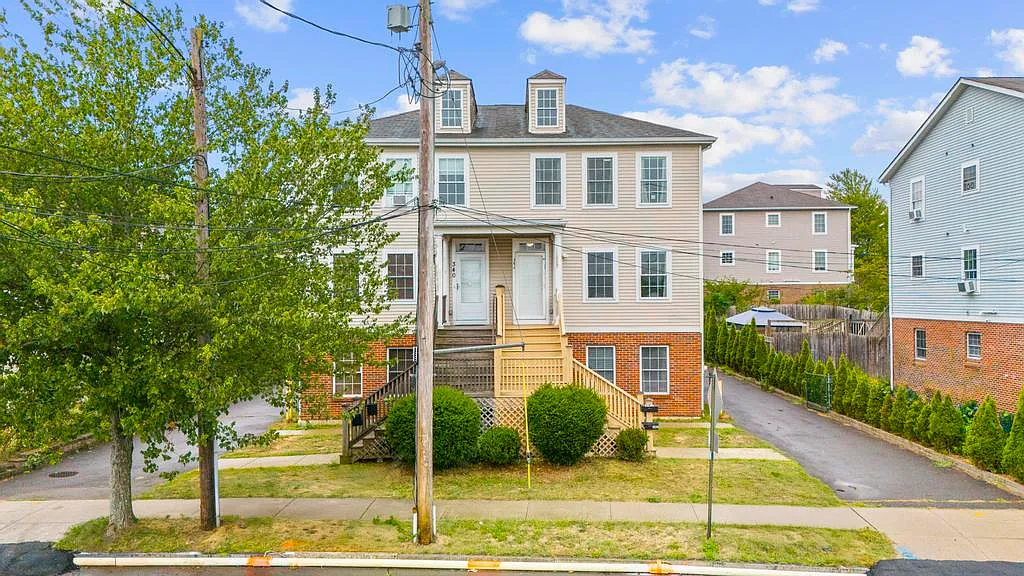 3 bed, 1500 sqft, $4,800 — Photo 3