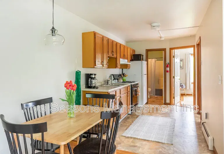 358-360 N Winooski Ave #3 — Photo 11
