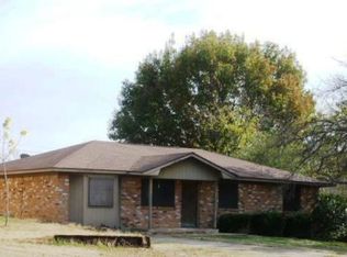 311 S 2nd St, Krum, TX 76249