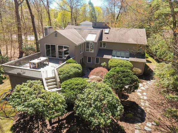 30 Ashcroft Rd, Sharon, MA 02067