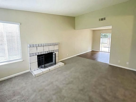 5th image of 342 Amber Ave