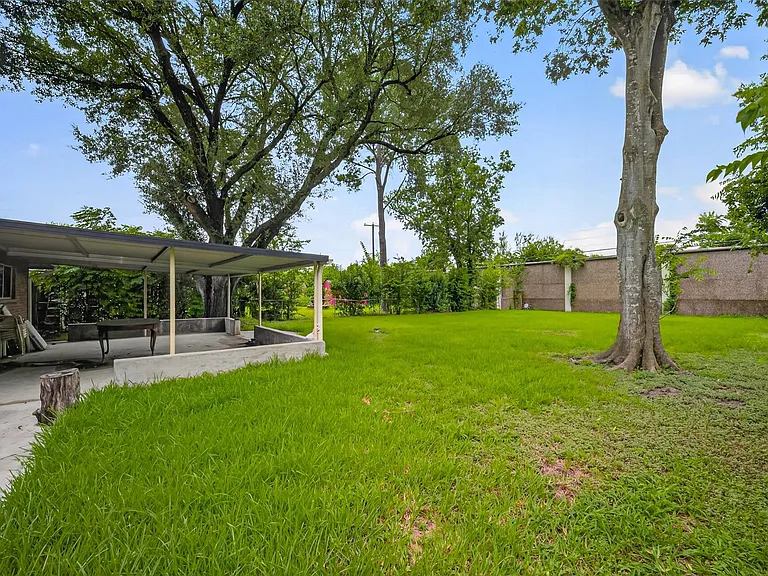 5803 Greencraig Dr — Photo 26