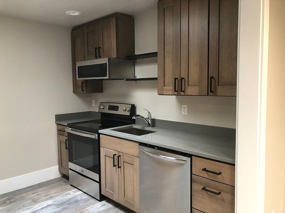1st image of 506 4th Ave E #4