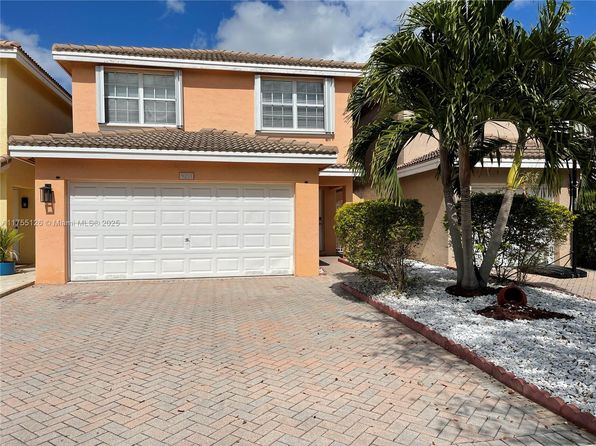 9251 NW 55th St
