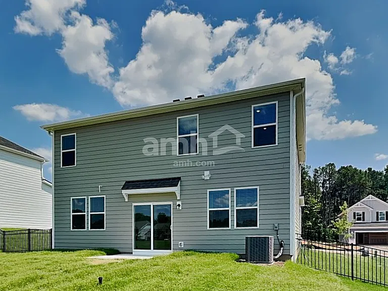 1124 Livengood Way — Photo 17