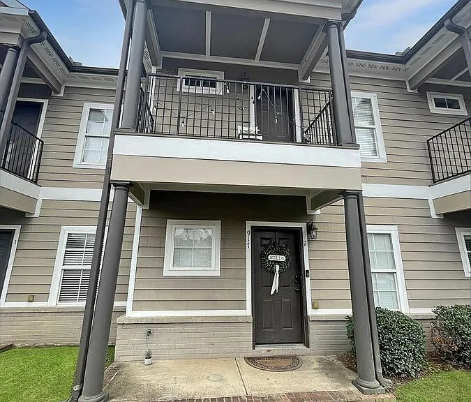 917 Homewood Dr #2 — Photo 1