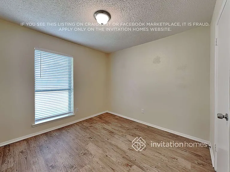 2609 Renwick Dr — Photo 14