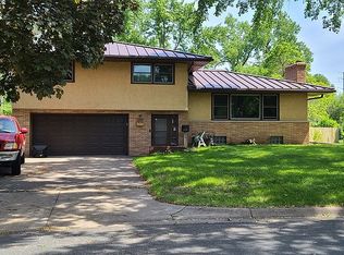 3101 Lawrence Rd, Brooklyn Center, MN 55429