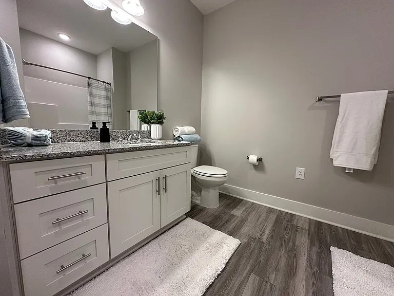 Pine Reserve Apartments — Photo 27