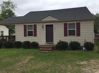 517 W Chapin Rd, Aberdeen, NC 28315