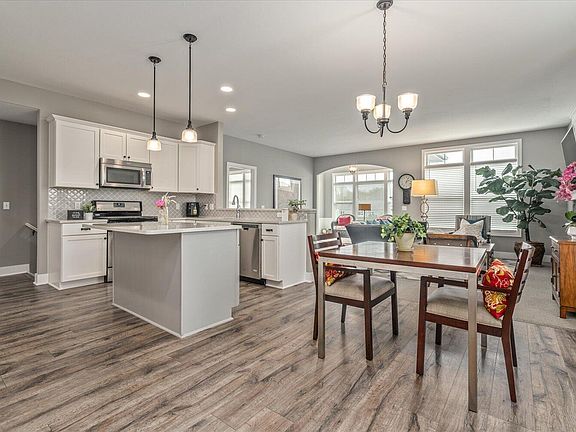 5th image of 11555 S Lake Dr #172