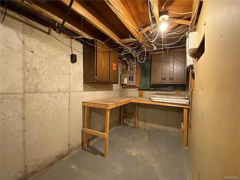 40 W Summerset Ln — Photo 33