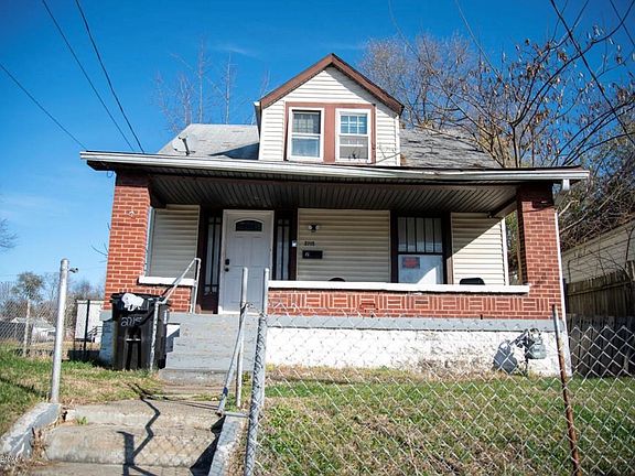 3rd image of 2715 Bank St