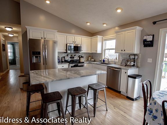4th image of 9296 Northwind Dr