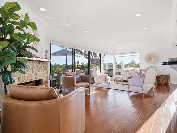 3rd image of 3375 Foothill Rd Unit 1114