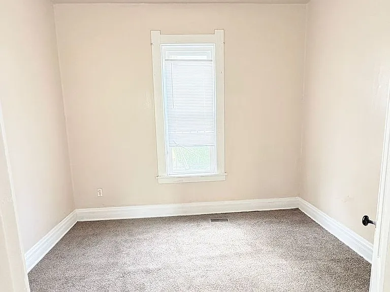 837 Avondale Ave — Photo 14