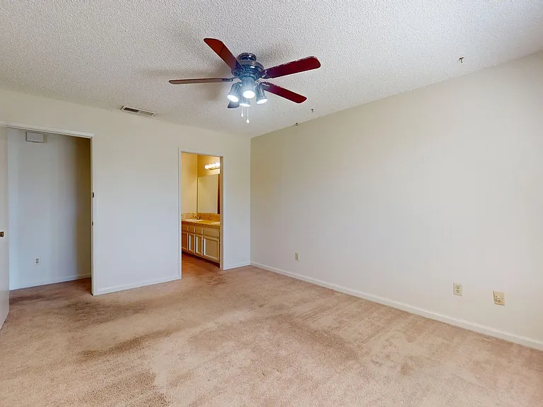 1027 W Dakota Ave #104 — Photo 12
