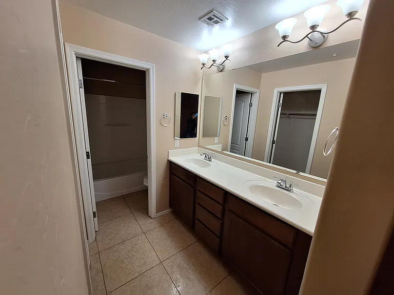 2771 S Pewter Dr #102 — Photo 18