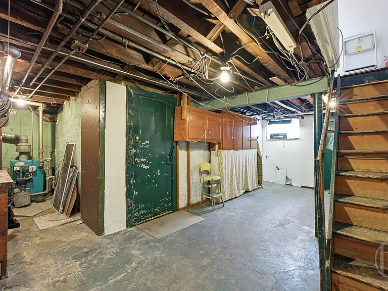 39-20 44th St #1 — Photo 25