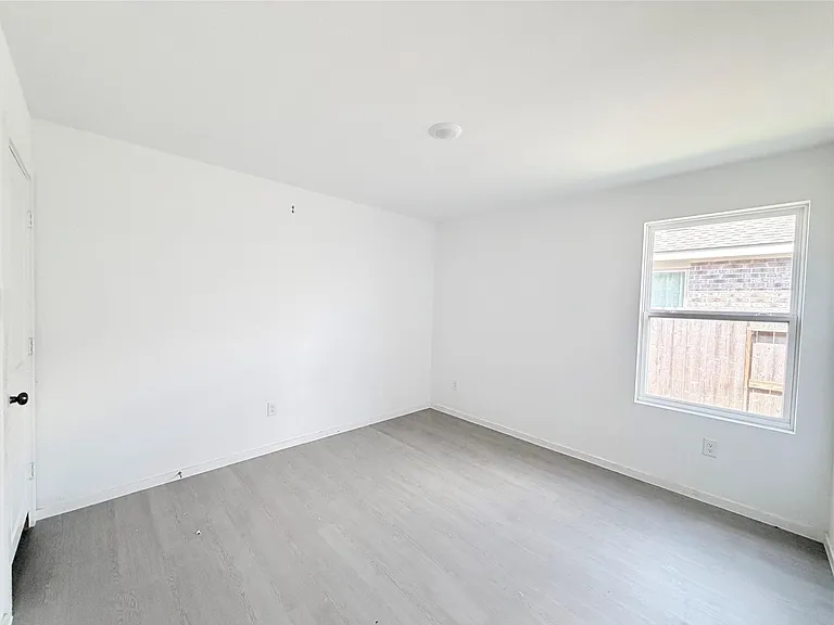 26727 Sea Holly Cir — Photo 8