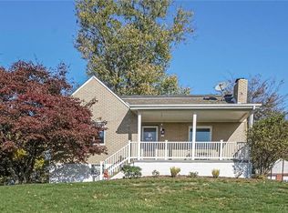 79 Forest Grove Rd, Coraopolis, PA 15108