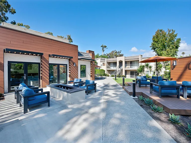 Silver Oak Apartments — Photo 22