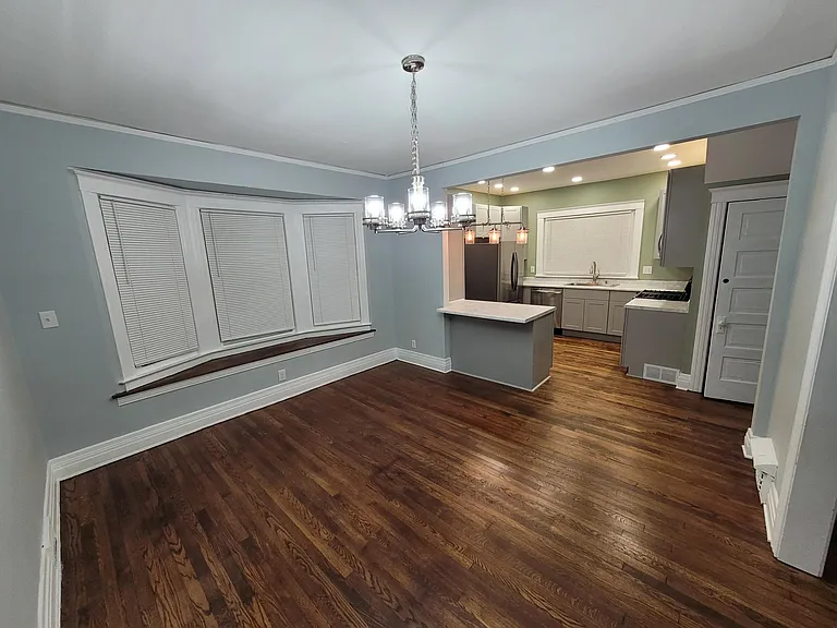 4212 Seneca St — Photo 5