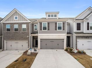 7757 Squire Ct, Fairburn, GA 30213