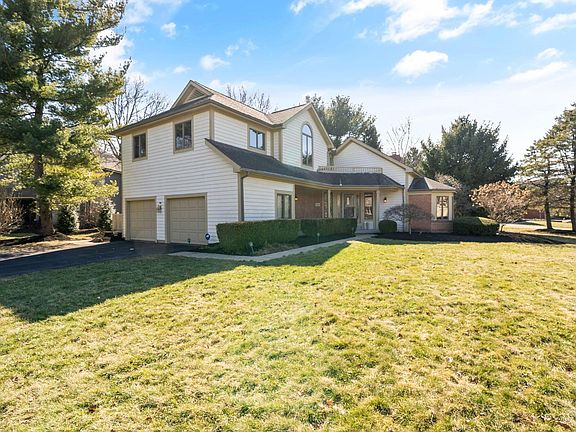 3rd image of 664 Frances Ct