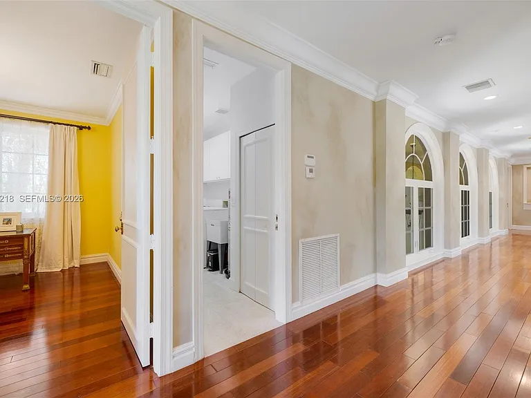 6905 SW 75th Ave — Photo 42