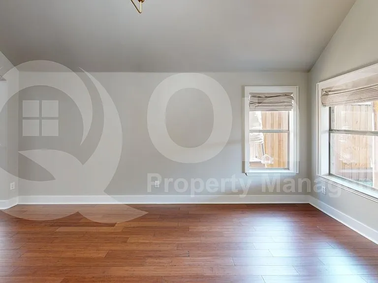 2801 Coyote Trl — Photo 7