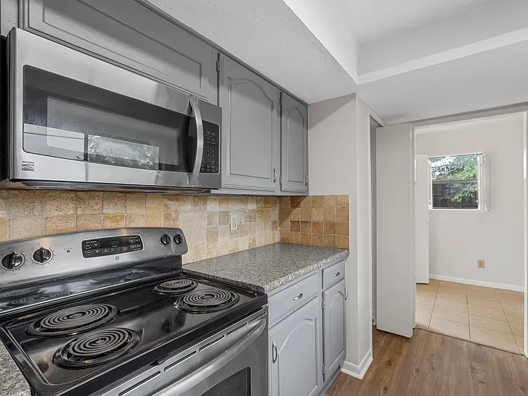 848 Shenandoah Dr — Photo 35