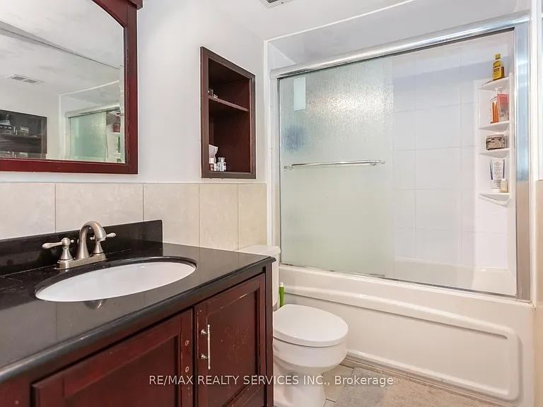 11 Wincott Dr #11 — Photo 18