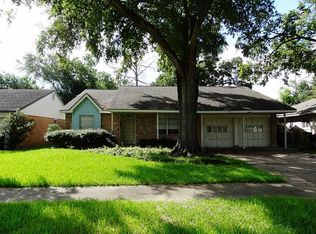 942 Redway Ln, Houston, TX 77062