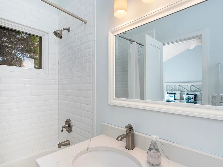 Deerfield E — Photo 17