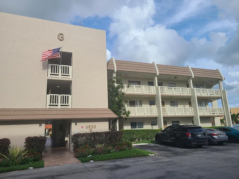6850 Royal Palm Blvd #106G — Photo 28