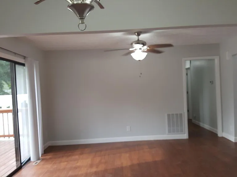 1221 Bethesda Rd — Photo 13