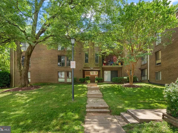 17802 Buehler Rd #7-2-G, Olney, MD 20832