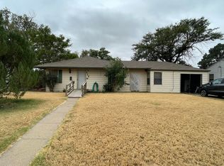 116 SE 9th St, Plainview, TX 79072