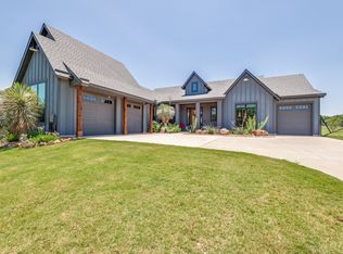 641 Cox Rd, Waxahachie, TX 75167