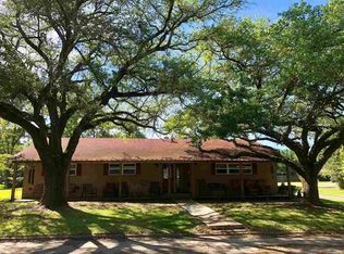 102 Cypress St, Silsbee, TX 77656