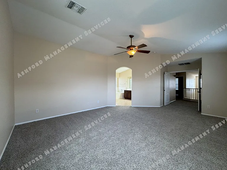 8303 S 47th Ln — Photo 23