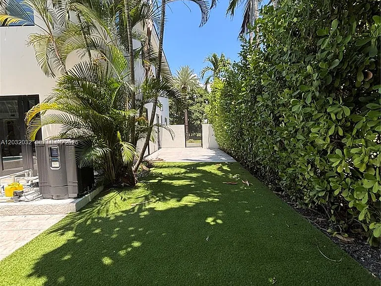 6220 SW 144th St — Photo 34