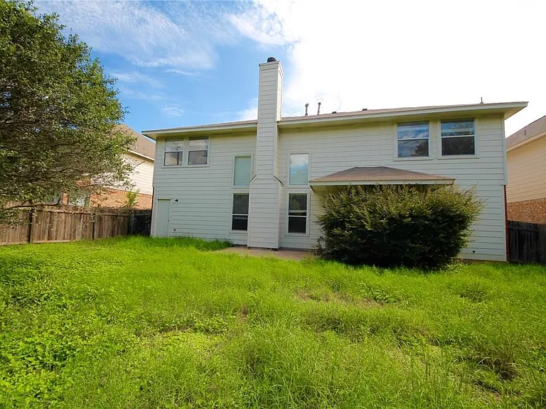 15843 Garrison Cir — Photo 19