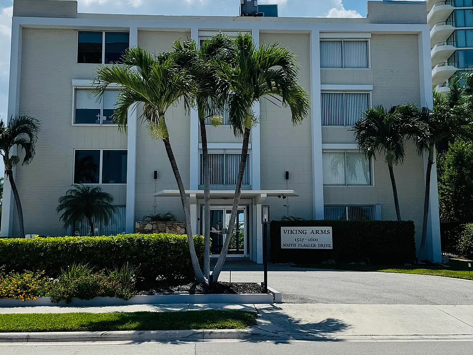 1527 S Flagler Dr #112F
