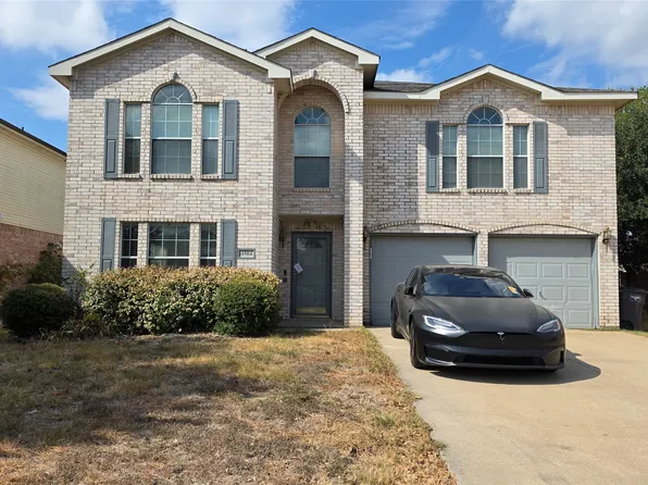 4504 Skipador Dr, Fort Worth, TX 76179