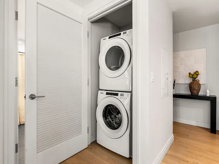 135 Seaport Blvd #705 — Photo 18
