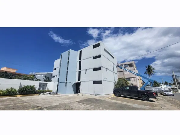 15 Calle B Costa Azul #101, Luquillo, PR 00773