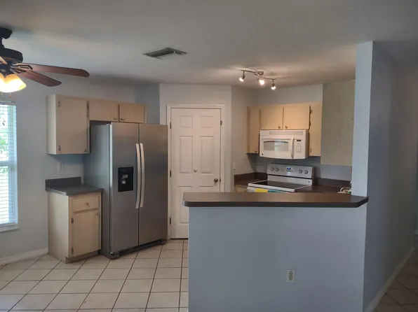 405 N Willow Ave, Port Orange, FL 32127